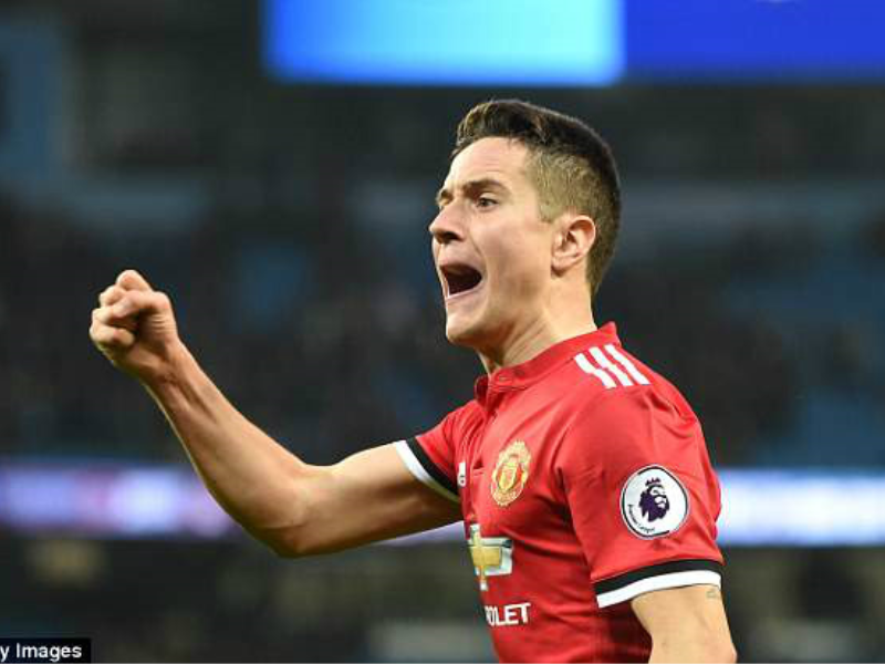 Pështyu simbolin e City-t, ylli i United mohon akuzat