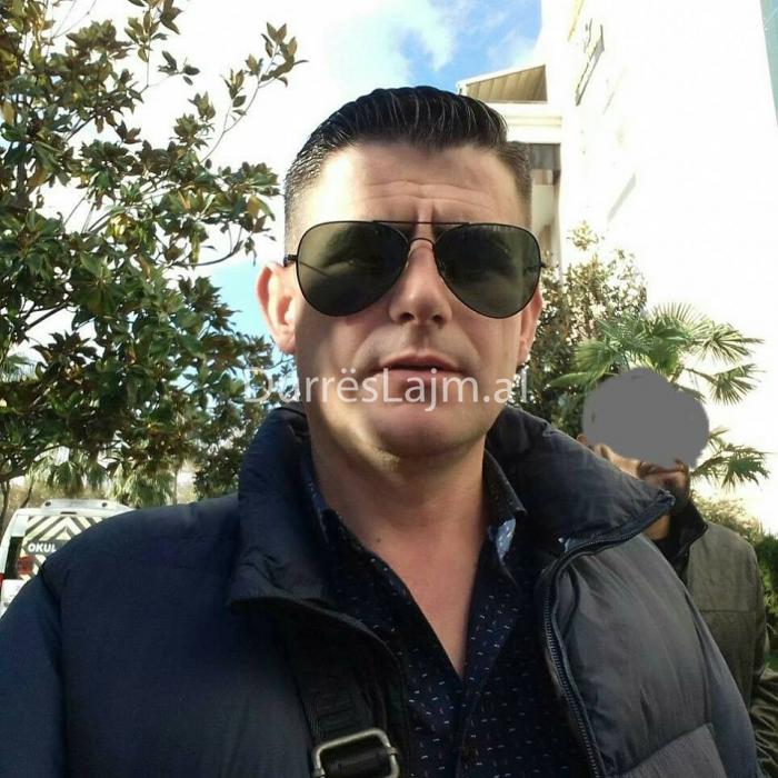 EMRI/ Kush është ish-doganieri i Kakavijës që u kap sot me drogë nga policia e Durrësit