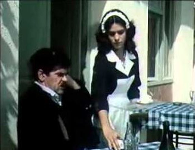 Shprehjet tipike që përdor një shqiptar që e kalon gjithë ditën në kafene