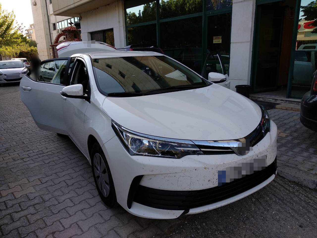 Tentuan t’u shisnin drogën policëve të infiltruar, kapen ‘mat’ 4 shqiptarët