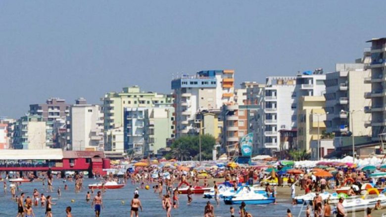 Keni bërë plane për plazh nesër? Zbuloni çfarë parashikojnë sinoptikanët për Durrësin