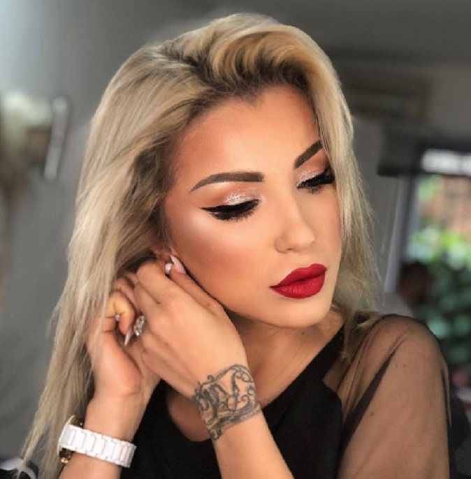 Ngacmimet seksuale, Roza Lati: Drejtori i televizionit më dërgonte poezi