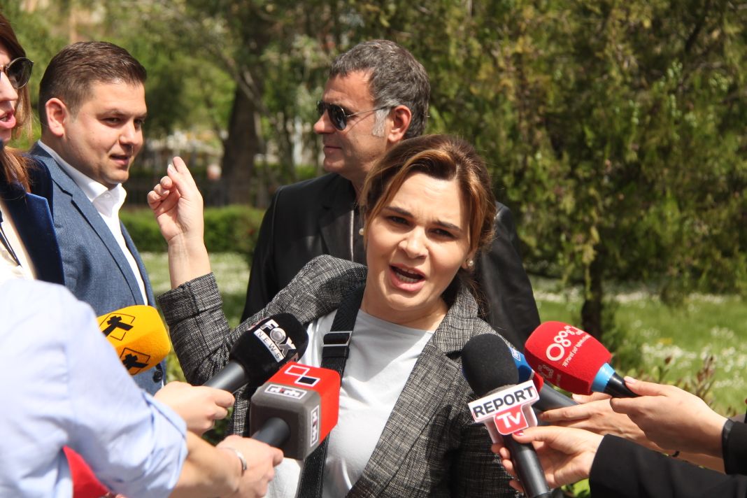 “Do ia nxijmë jetën Ramës”, shpërthen Kryemadhi: Të përjashtohet edhe Ditmir Bushati