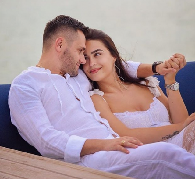 Bes Kallaku zbulon shtëpinë në Gjirin e Lalëzit (FOTO)