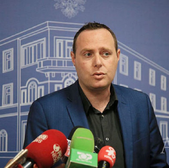 Mësuesit, ja kategoritë që përfitojnë rritje page