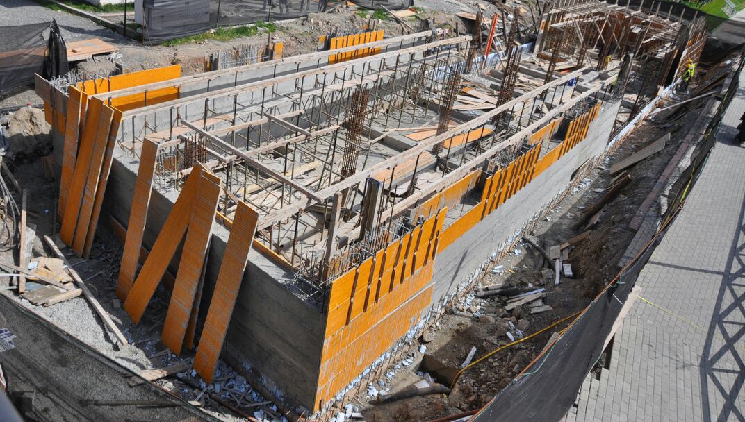 Sekuestrohen pasuri të paluajtshme, të ndërtuara me leje të falsifikuar (FOTO)