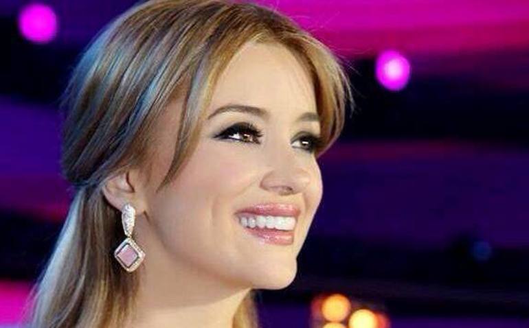 Një moderatore dhe biznesmene e suksesshme, por nuk do ta besoni me çfarë shkon në punë Alketa Vejsiu