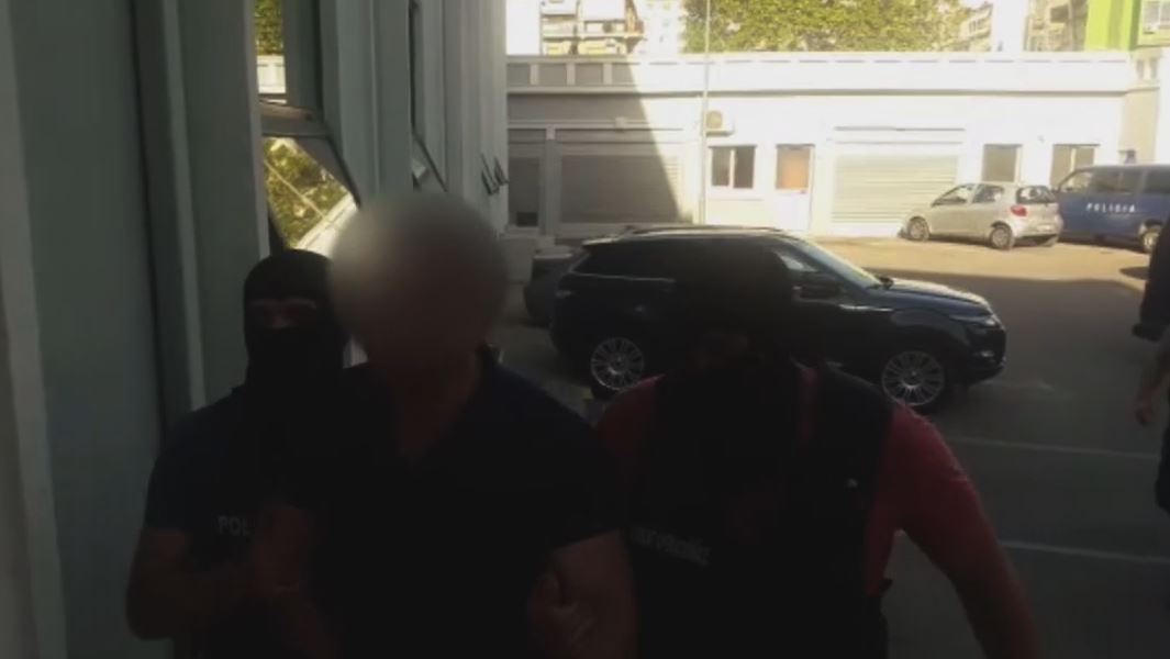 Nga droga, te armët dhe plagosja, cili është 43-vjeçari i arrestuar që e kërkon Italia (EMRI)