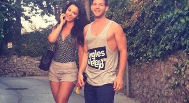 Zbulohet “molla e sherrit” mes Aurela Hoxhës dhe Endrit Mërtirit!