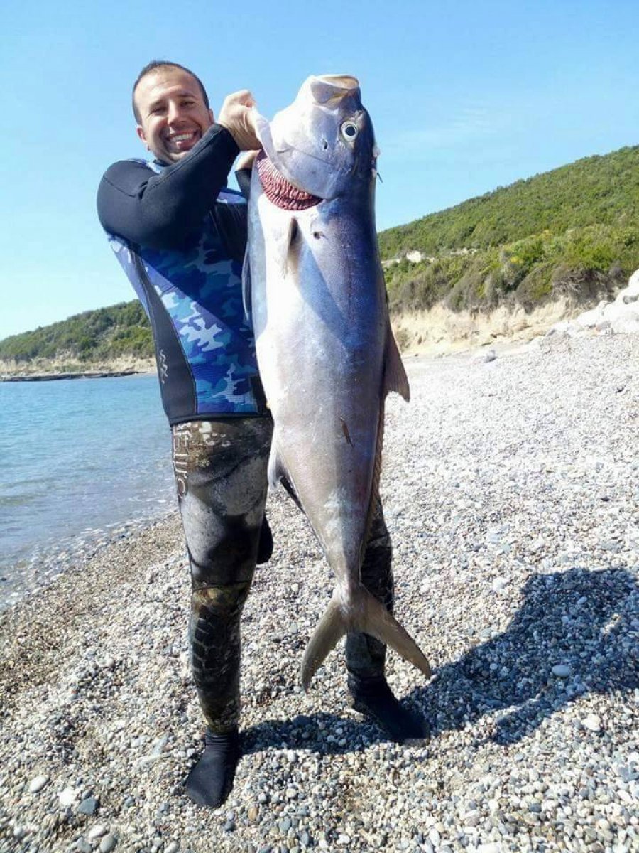 EMRI/ Ky është i riu që u mbyt në det