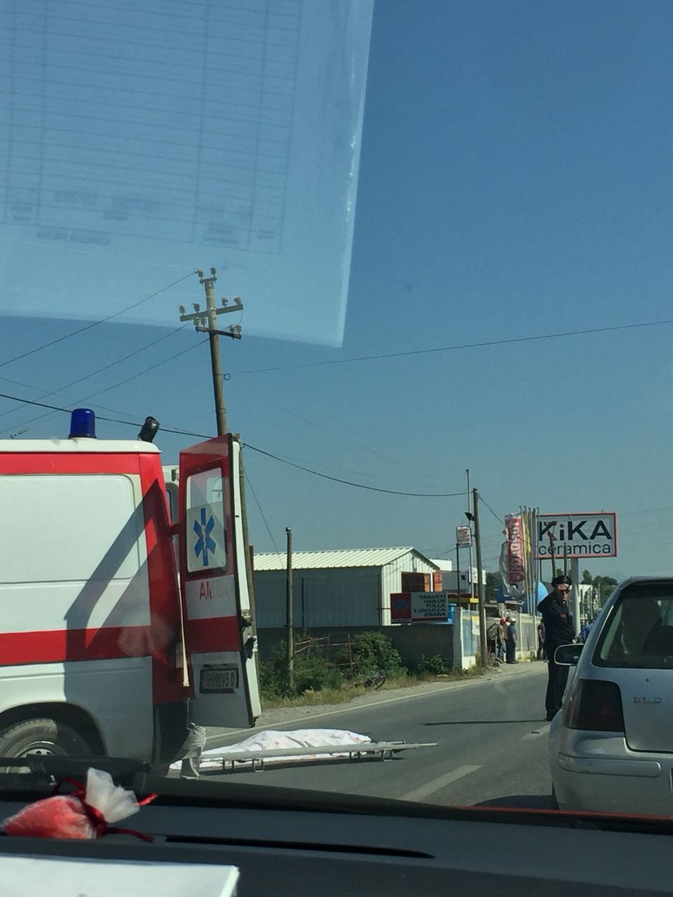 FOTO/ Makina përplas për vdekje drejtuesin e biçikletës