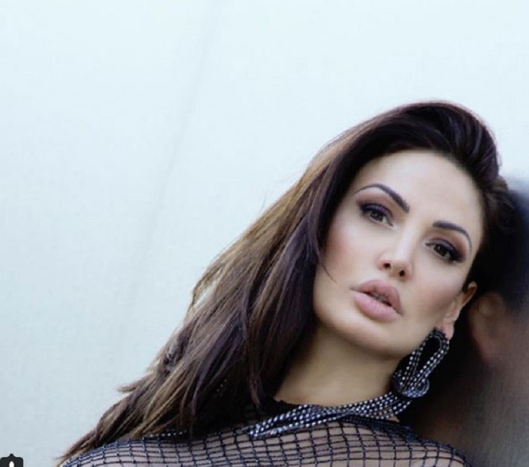 A do dalin emrat? Surpriza e Bleona Qeretit, së shpejti del libri që tregon sekretet e jetës