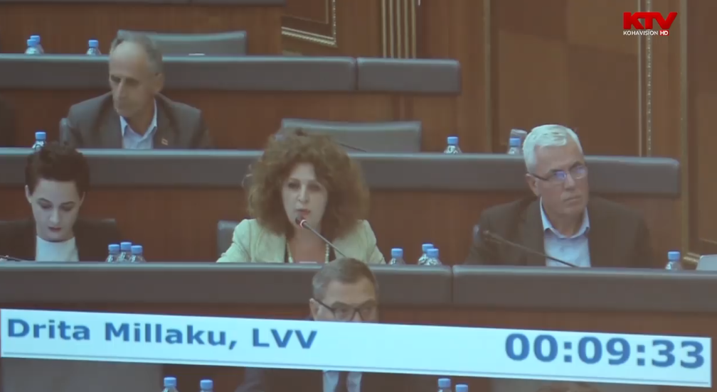 “Ta kisha fut në gojë! A e përdor shumë gojën?”, ky është fjalori i deputetes dhe kryeparlamentarit (VIDEO)