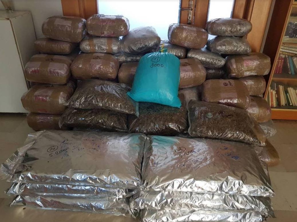 5 vjet i arratisur nga burgu grek, shqiptari kapet me 248 kg kanabis në makinë