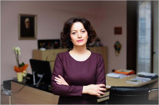 Deputetja e Durrësit në zi, humb personin e shtrenjtë