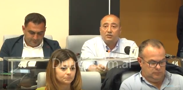 Sqaron Fortuzi: Pse votojmë kundër paketës fiskale të bashkisë Durrës (VIDEO)