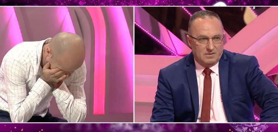 Babai e çoi në burg sepse e qëlloi me shpullë, djali e falënderon: Atje ndodhi mrekullia