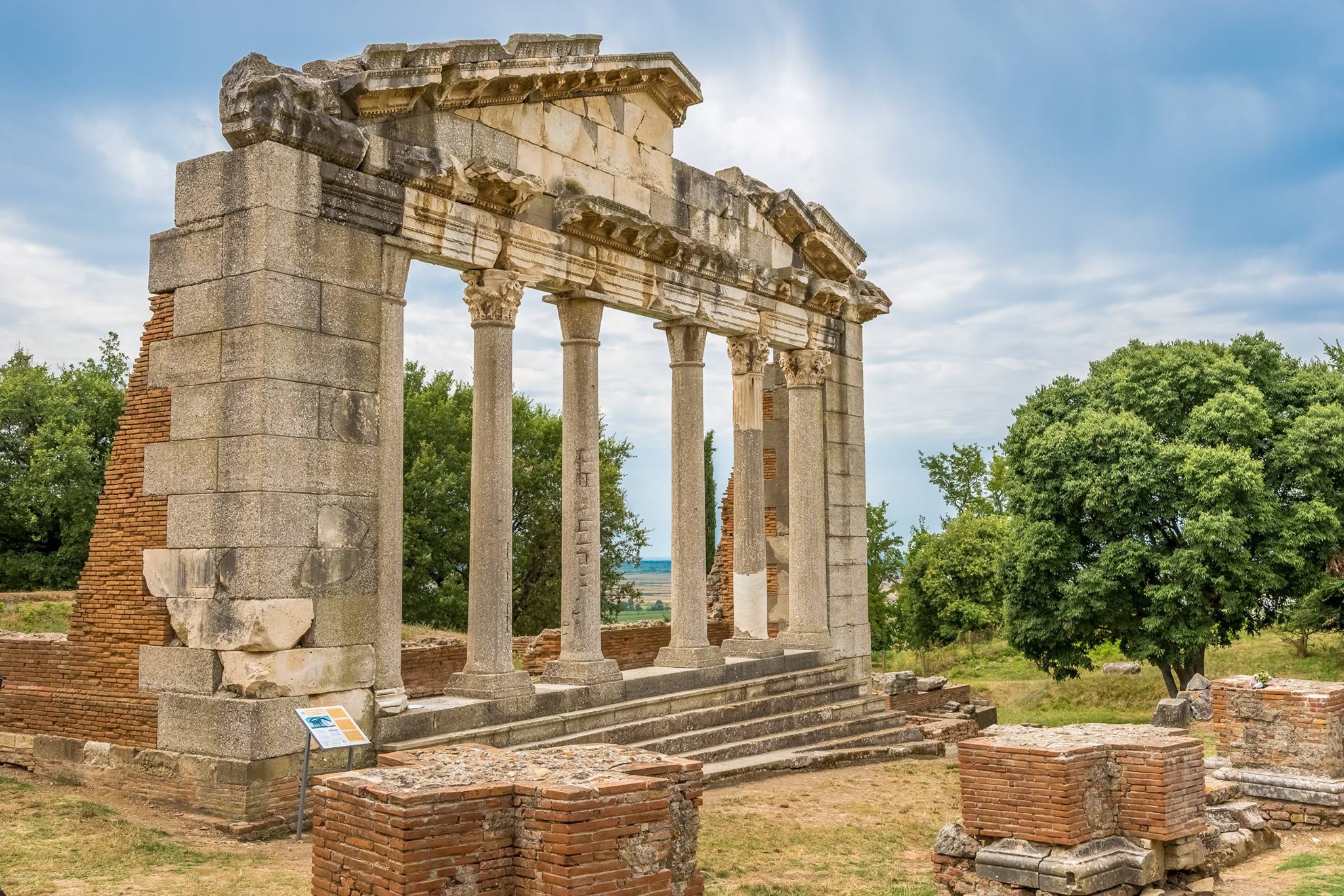 Trashëgimia kulturore në arsim (ajo që mbetet e prekshme nga një botë që s’është më)