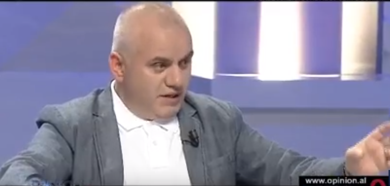 Artan Hoxha: Çfarë “fshihet” pas shpalljes “non grata” të Tom Doshit nga SHBA-ja