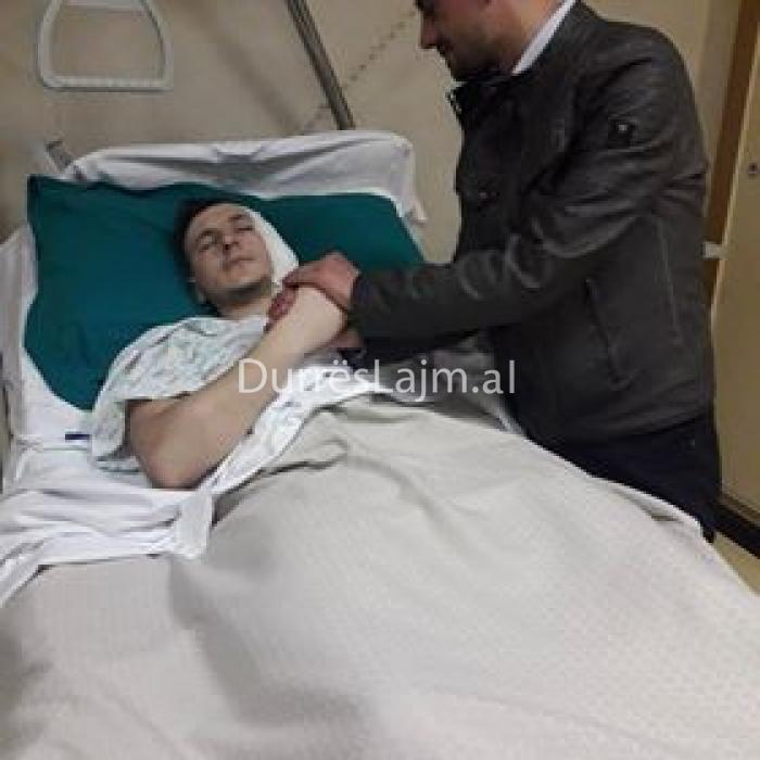 Fushatë sensibilizimi për mbledhjen e fondeve, operohet 19-vjeçari nga Durrësi