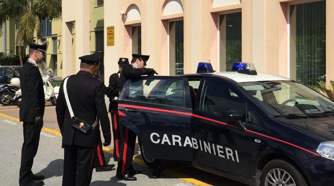 Sapo zbret nga avioni në Itali, prangoset shqiptari i akuzuar për drogë