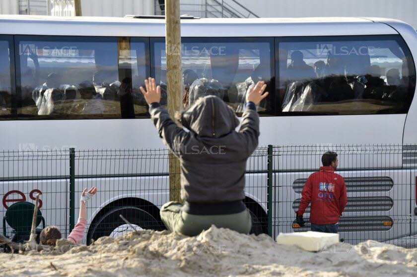 600 mijë euro fitime, goditet rrjeti që çonte shqiptarë në Francë