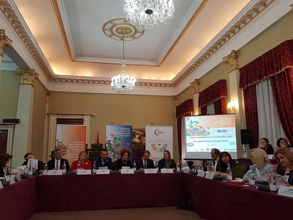 PS kundër “gjinisë së tretë”/ Mazhoranca kundërshton draftin e Ministrisë së Shëndetësisë: Ka vetëm burrë dhe grua