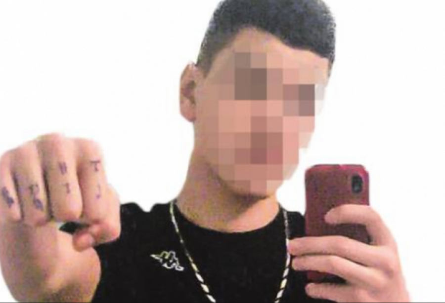 Nxiti 12-vjeçarin për sulm kamikaz, nis gjyqi për shqiptarin e akuzuar për terrorizëm