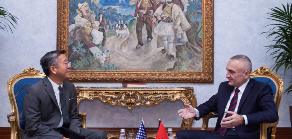 Deklaratat e Llallës, Lu takohet me Metën në Presidencë