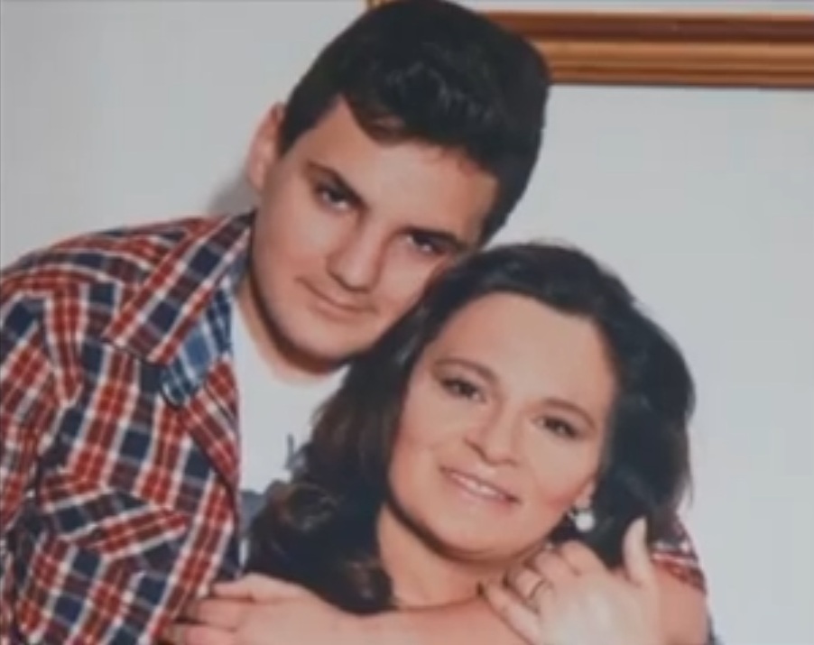 “Lufto për të bërë mirë në këtë botë”, urimi i Monika Kryemadhit për të birin