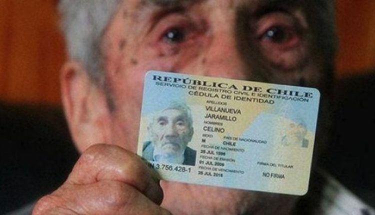 Vdes në moshën 121-vjeçare njeriu më i vjetër në botë