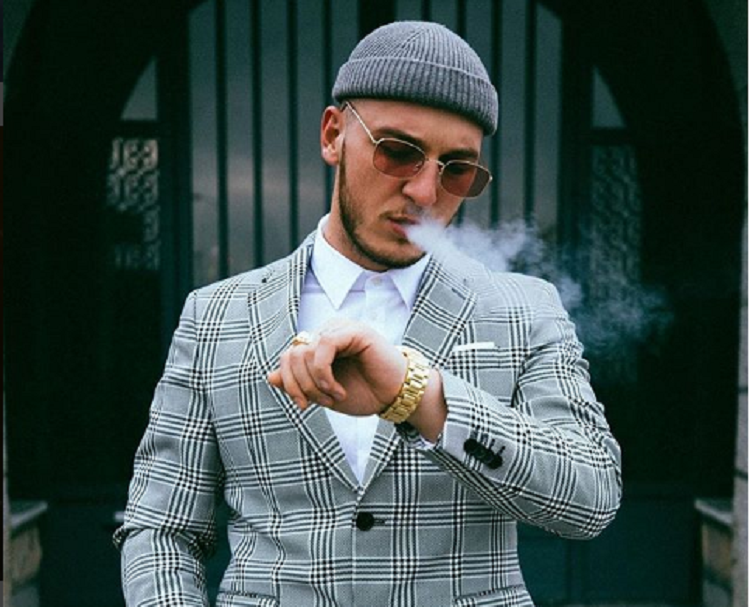 Theu rekorde në klikime, kënga e re e Mozzik fshihet nga YouTube