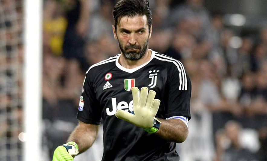 Plas te Juvja, Buffon shfryn ndaj Benatia