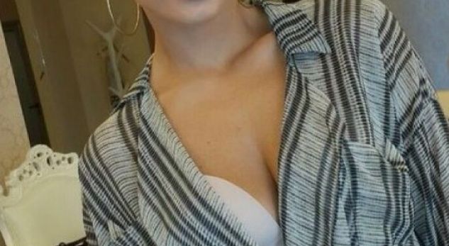 Habit këngëtarja shqiptare, thotë: Kemi për t’ia q* r****