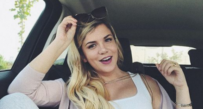 Rezarta Shkurta publikon foto me Ermalin në makinë: Gjysma ime më e mirë