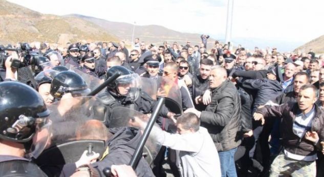 Terrori policor në Kukës, i arrestuari: As ujë e ushqim nuk na dhanë