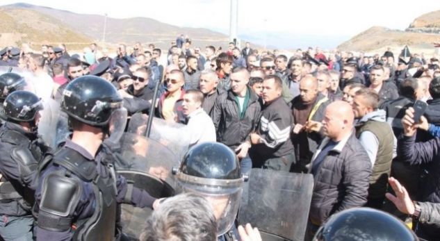 “Mirënjohje atyre që zbythën qeverinë dhe ‘timonierin’ e pathyeshëm!”