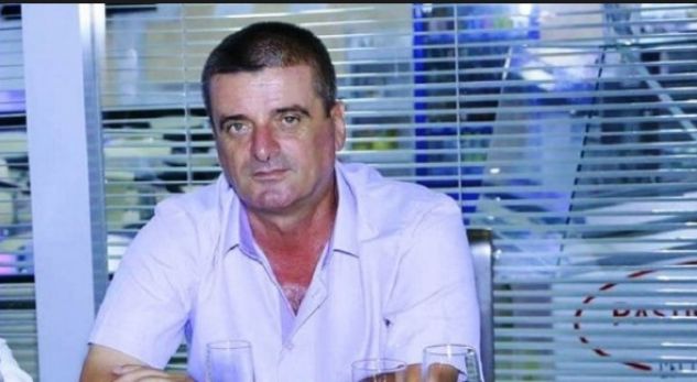 Flet mes lotësh babai i policit të vetëvrarë: Vrau veten nga vettingu!