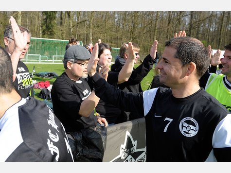 Skela rinovon në moshën 42-vjeçare, në klub janë të lumtur