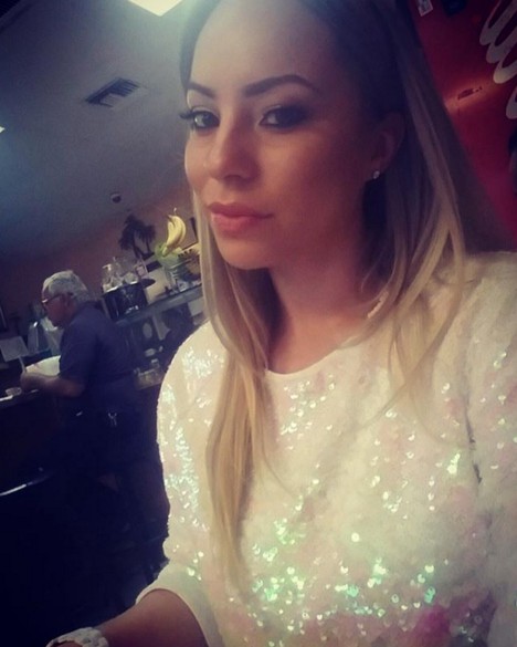 Paç fatin e striptistes!