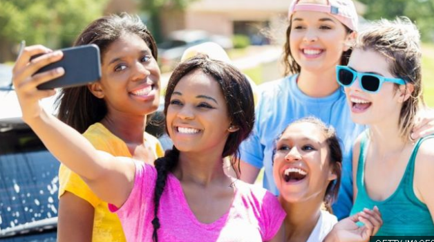 &#8220;Facebook&#8221; kërkon miratimin e opsionit të njohjes së fytyrës në BE dhe Kanada