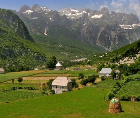 Sekuestrohen 25.000 m2 tokë, në hetim zyrtarët e Pronave
