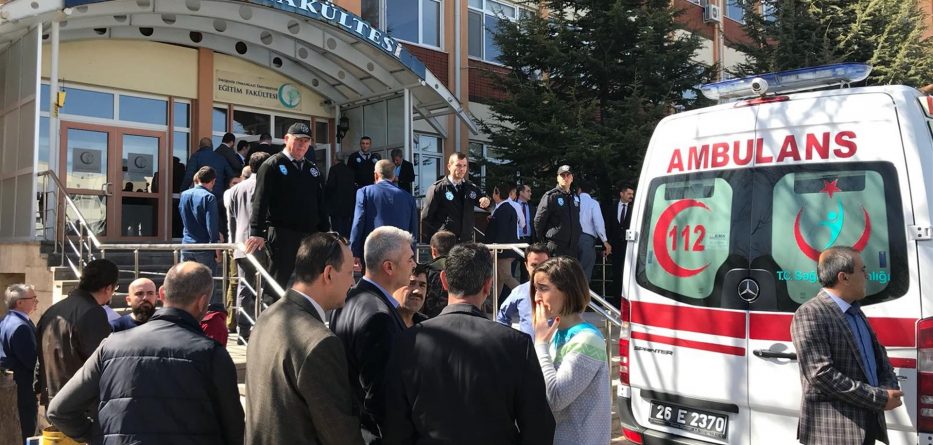 Të shtëna me armë zjarri në Universitet, 4 të vdekur