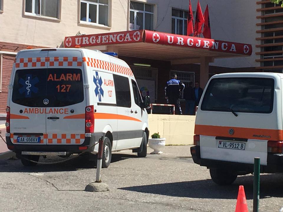 “Si jetonin njerëzit…”, letra e dyshimtë që i gjetën në xhep të miturit që vari veten