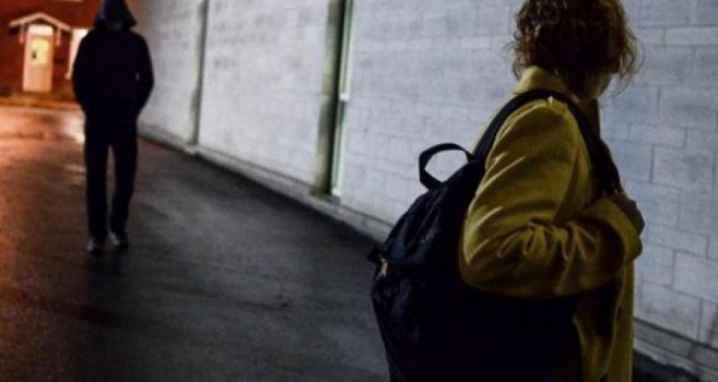 Përndiqte vazhdimisht 19-vjeçaren, arrestohet i riu (EMRI)