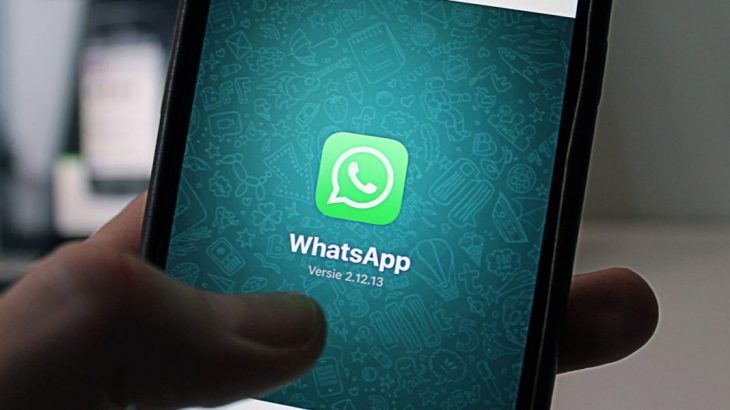 Risia e WhatsApp/ Përdoruesit lejohen të shkarkojnë përmbajtjet e fshira