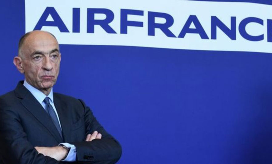 Punonjësit refuzuan rritjen e ofruar të pagave, shefi ekzekutiv dorëhiqet