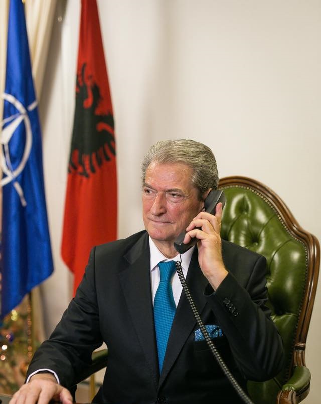 “Gruaja e të fortit të Durrësit, grup me Shullazin, në krye të agjencisë shtetërore”