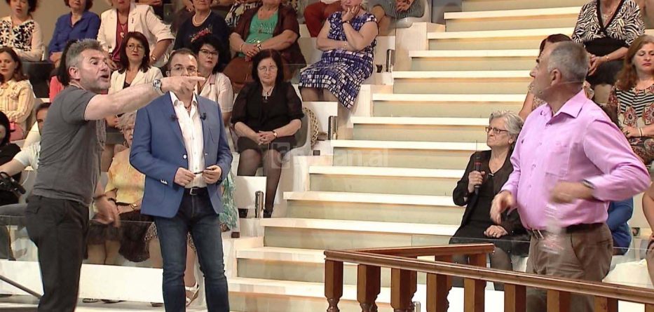 &#8220;Pusho more qen, qepe gojën!&#8221;, debati i ashpër i dy vëllezërve për pasurinë