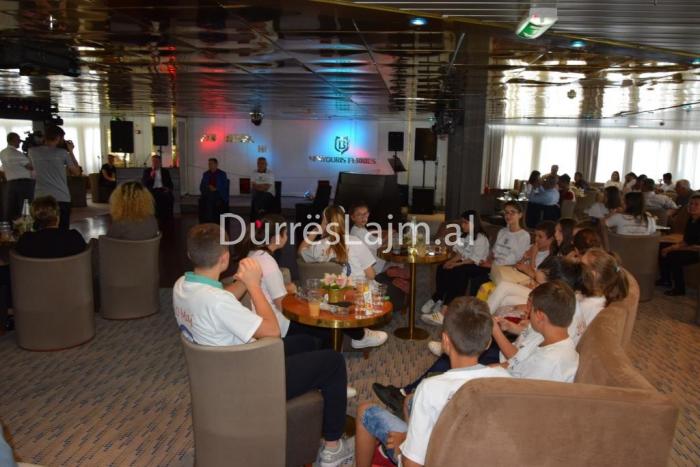 Dita kombëtare e jetimëve/ Dako shtron një drekë bamirësie për fëmijët jetimë (FOTO &#038; VIDEO)